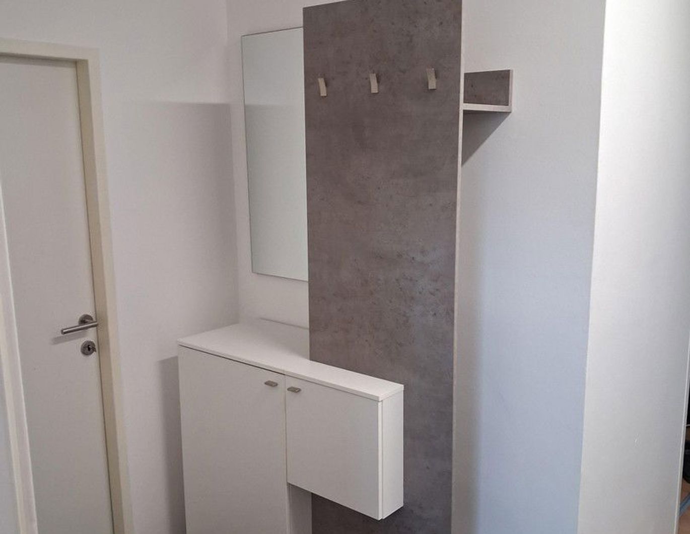 Renovierte, gut geschnittene 2-Zimmer-Wohnung mit Balkon (Provisionsfrei)