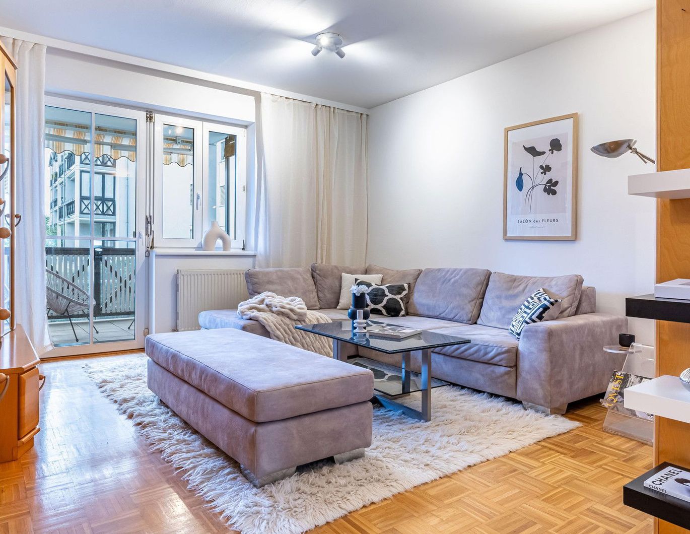 Vollmöblierte 3 Zimmer Wohnung mit großer Sonnen-Loggia & Parkplatz in Leonding