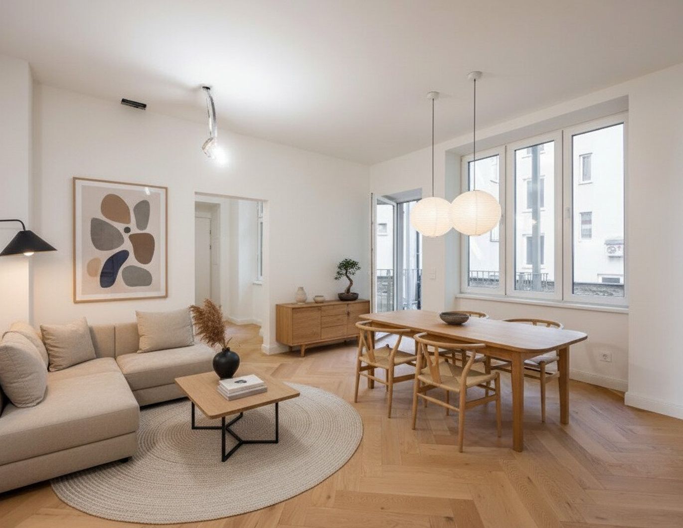 ++NEU++ Sanierte 2-Zimmer ALTBAUWOHNUNG mit Balkon! gänzlich im Innenhof!