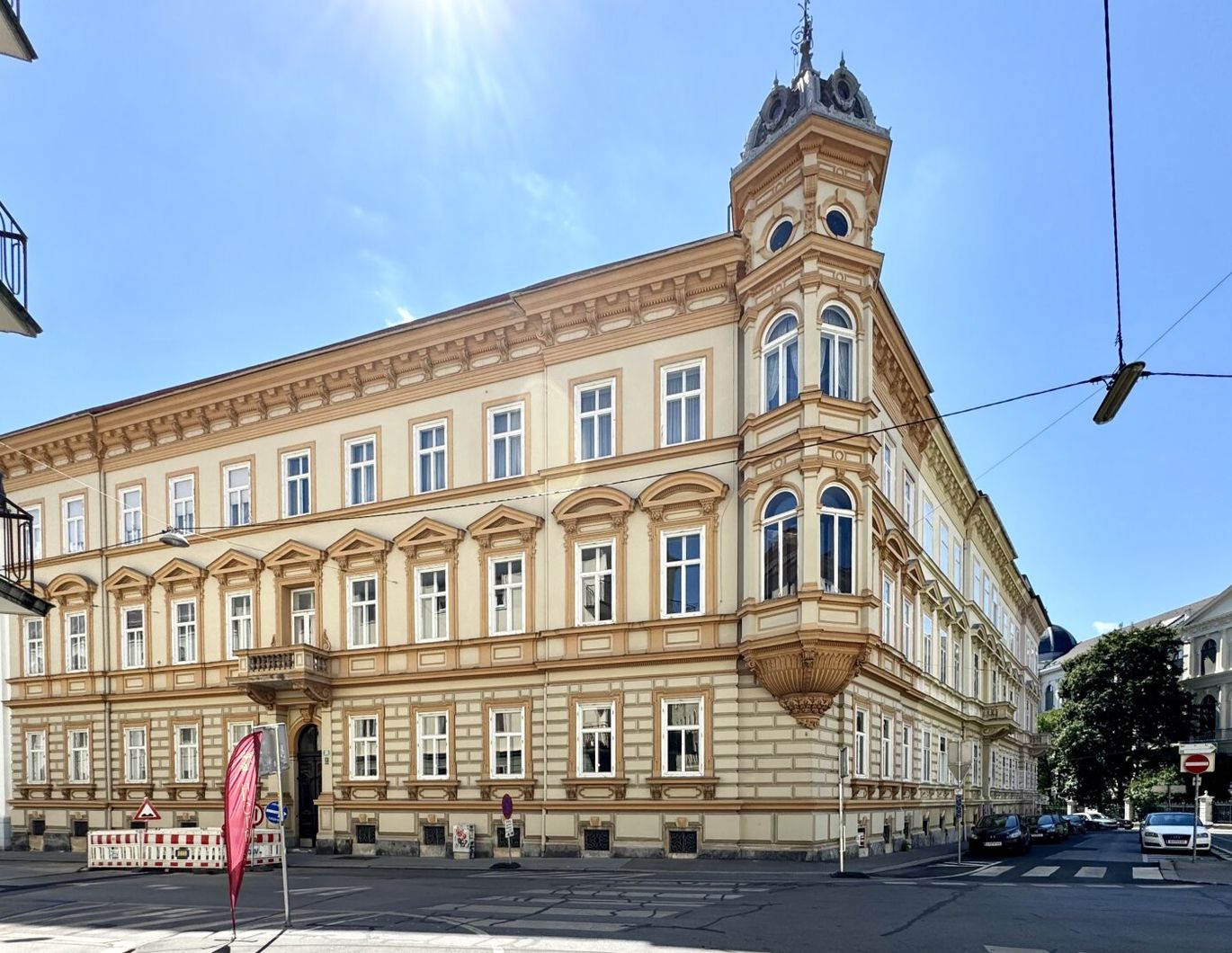 Stilvolle Altbauwohnung gegenüber des TU Campus