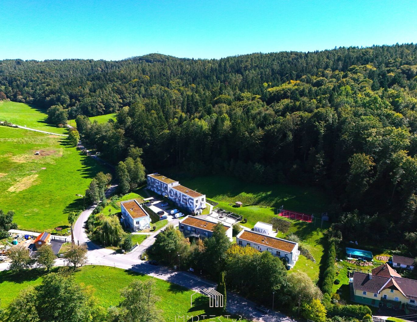 RUHEOASE IM GRÜNEN: Schöne 4-Zimmer-Wohnung mit 4 Balkonen in Waldnähe - Stiftingtal