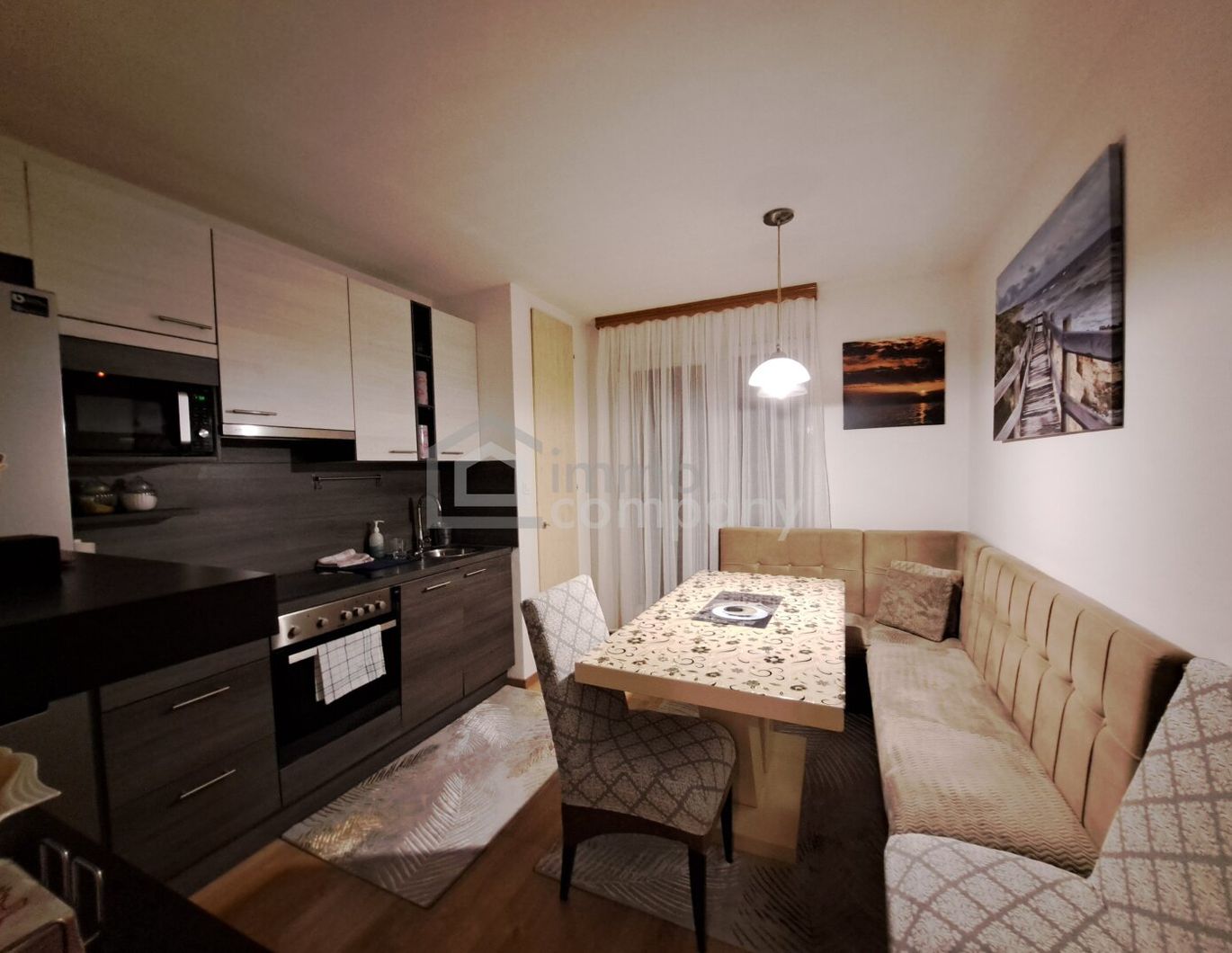 Großzügige Wohnung in bester Lage - Perfekt für Familien! 3 Zimmer, Balkon & top Ausstattung (inkl.Möbel) für nur 195.000€! Viele freie Parkplätze in Hof!