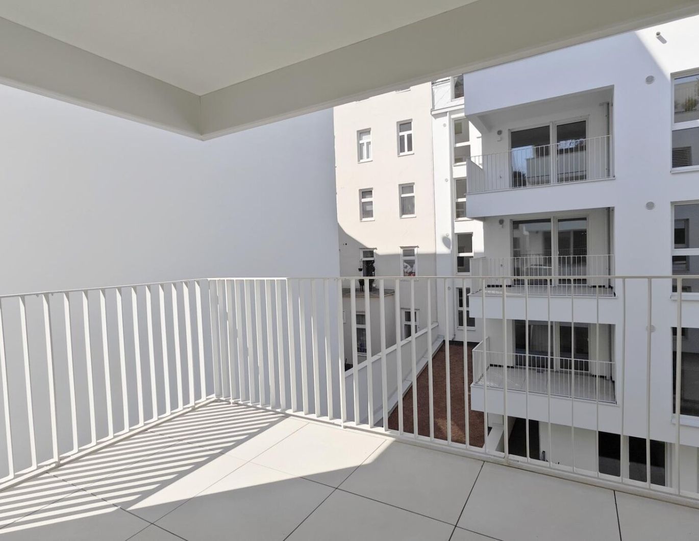 Erstbezug - Hofseitige 3-Zimmer-Balkonwohnung