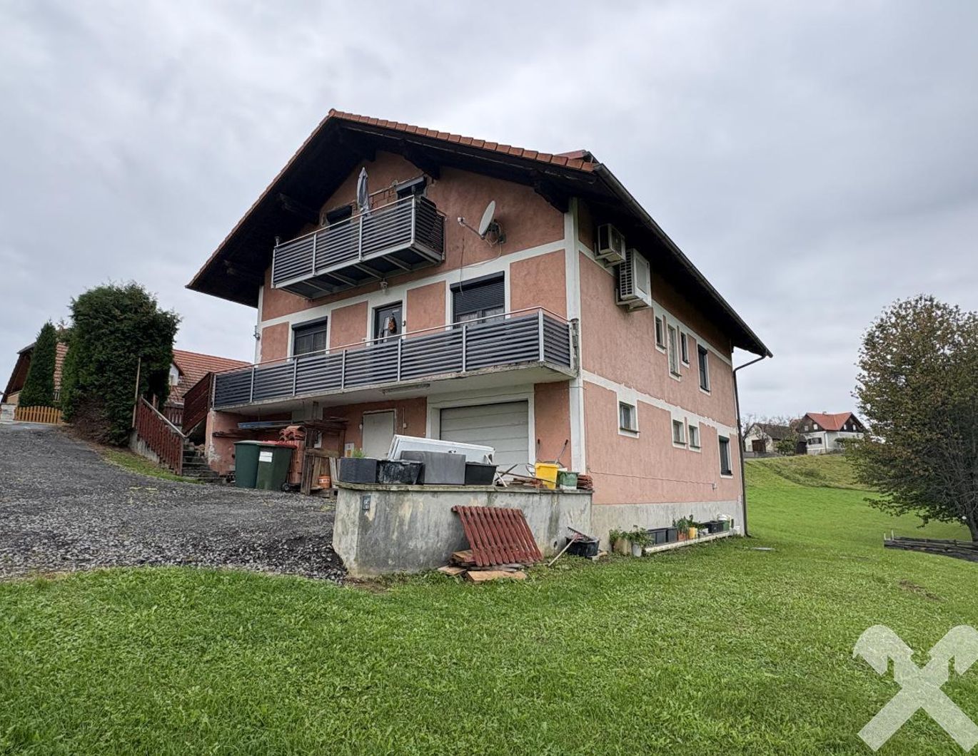 Zweifamilienhaus mit Entwicklungspotenzial in herrlicher Sonnenlage bei St. Anna am Aigen