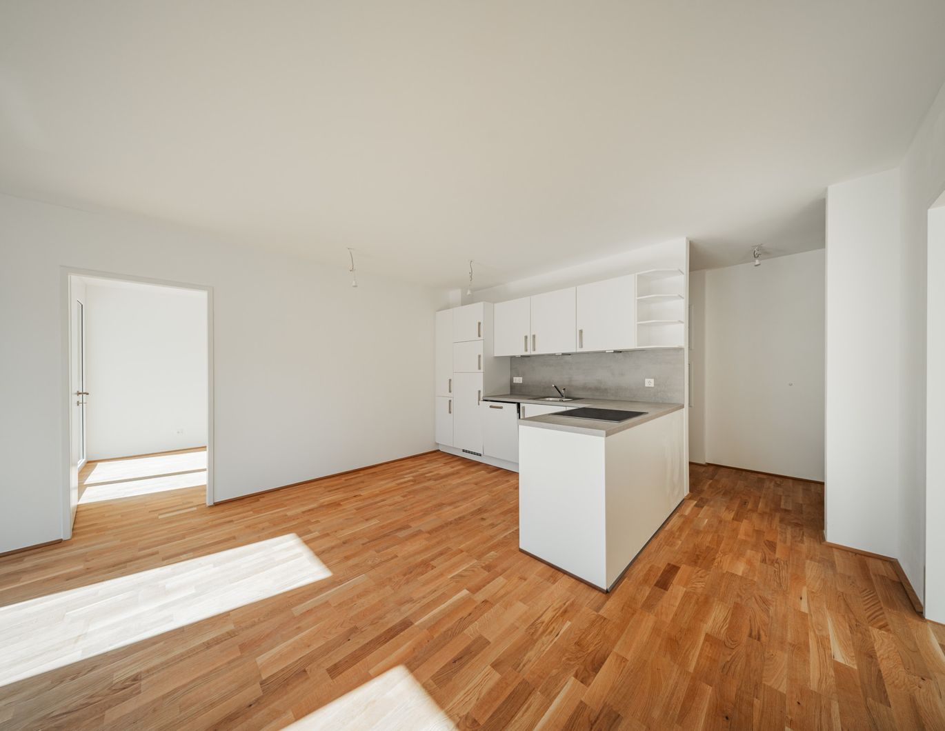 Sonniger 3 Zimmer - Erstbezug inkl. Küche