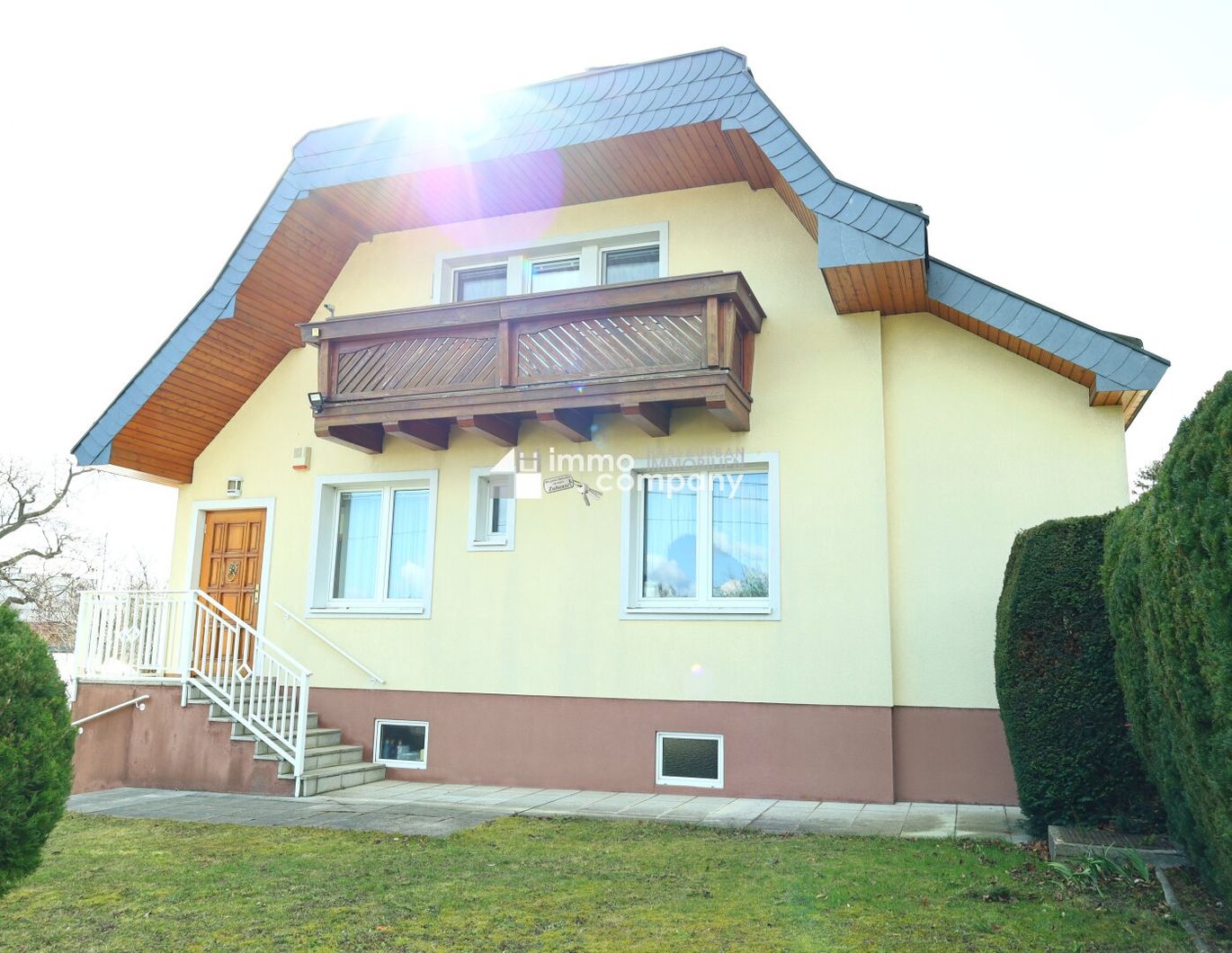 Charmante Villa mit traumhaftem Garten