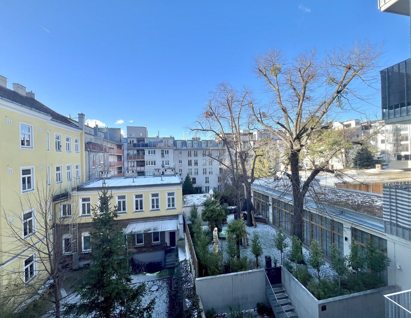 Altbau-Garconniere mit Weitblick!