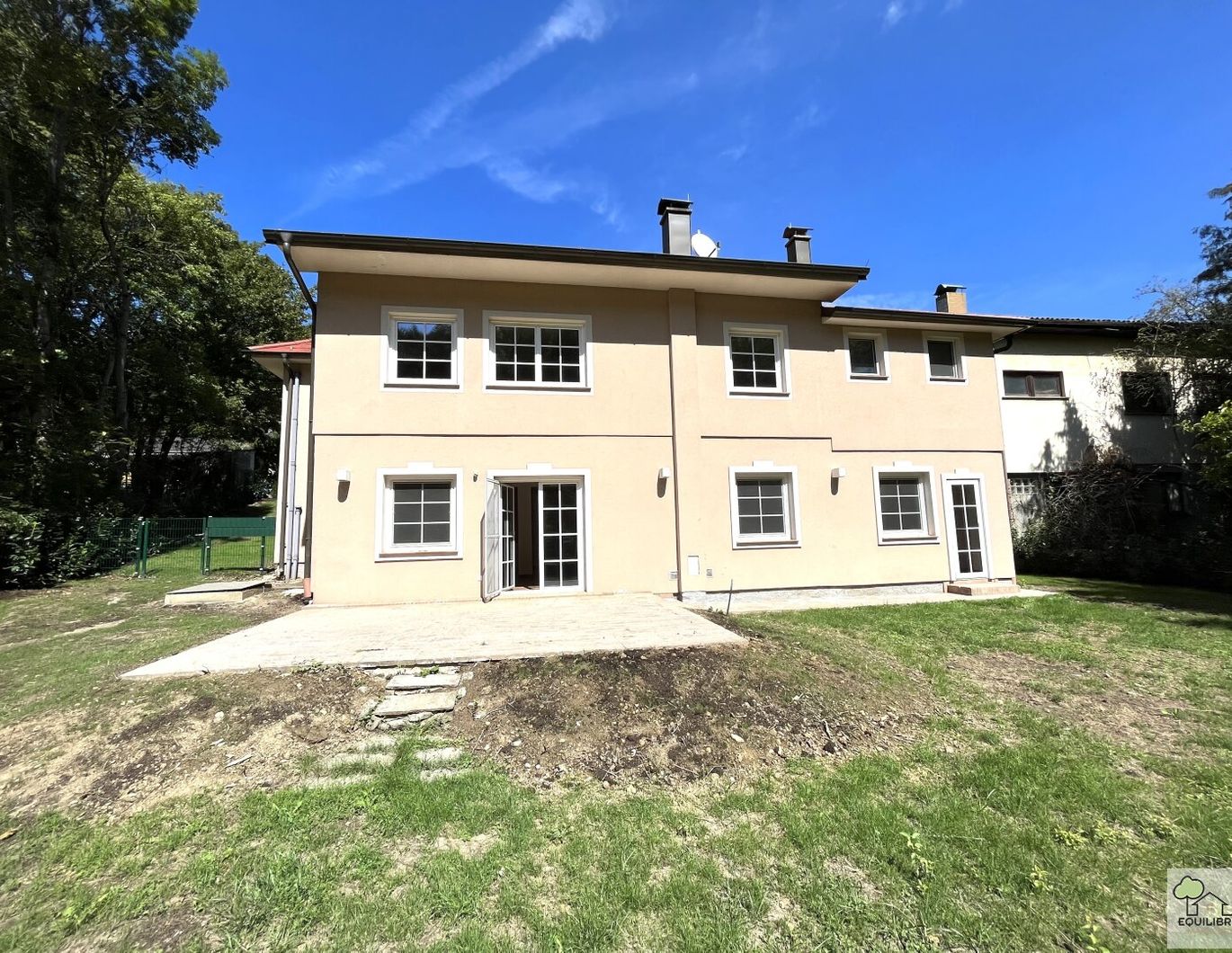 Traumhaftes Einfamilienhaus in Klosterneuburg - Komfort mit großzügigen Garten!