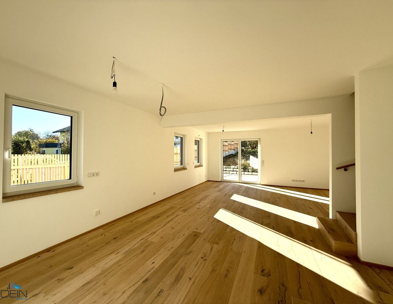 PREISREDUKTION! TRAUMHAFTE 6 ZIMMER DOPPELHAUSHÄLFTE MIT EIGENGARTEN IN TRAUMHAFTER LAGE!