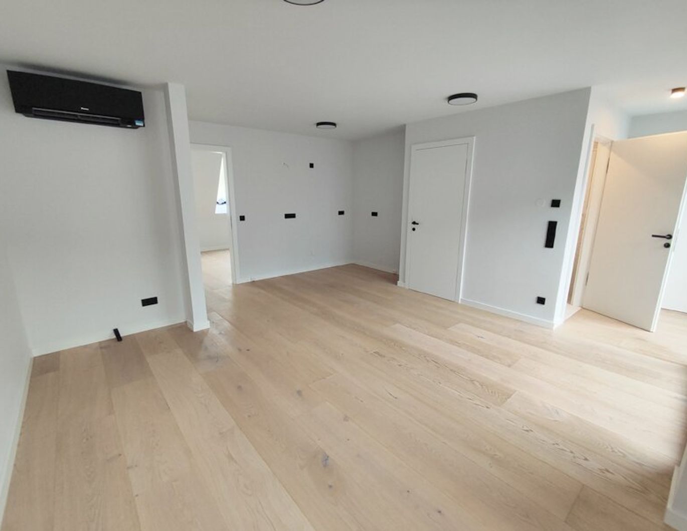 Krongasse! Erstbezug DG-Terrassenwohnung auf liebevoll neu saniertem Altbauhaus - Top16