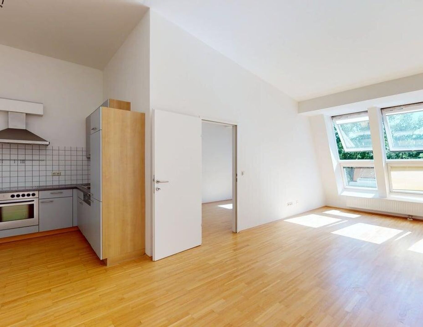 2-ZIMMER-DG-WOHNUNG NÄCHST KF-UNI