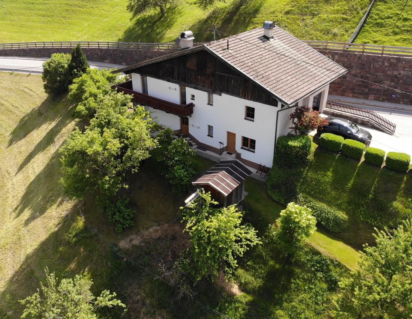 Großzügiges, gemütliches Haus mit unverbauter Aussicht - viel Platz und Potenzial!