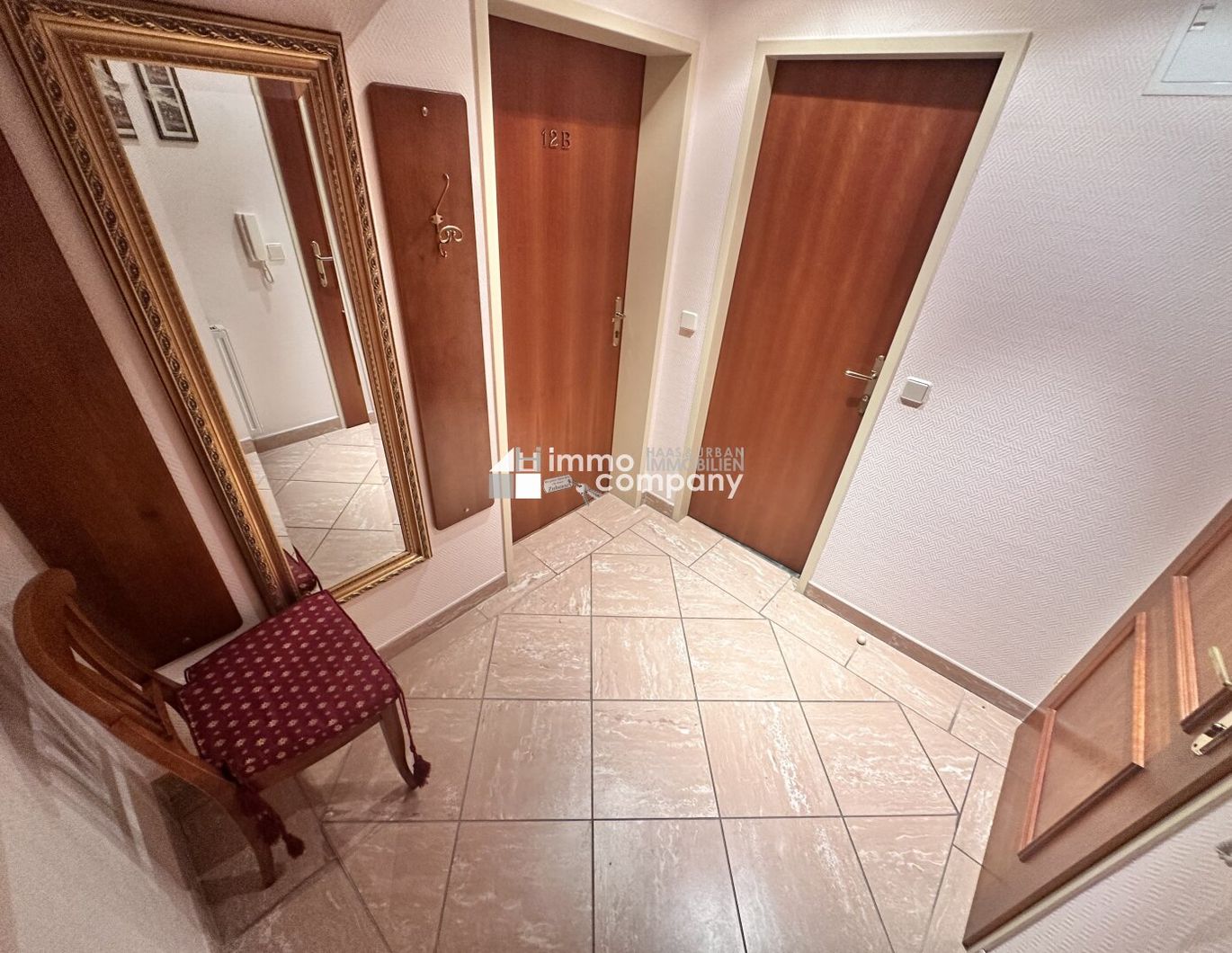Gemütliche 2-Zimmer-Wohnung in Lassee: Stadtblick, Einbauküche & Parkplatz! Miete: 640 €