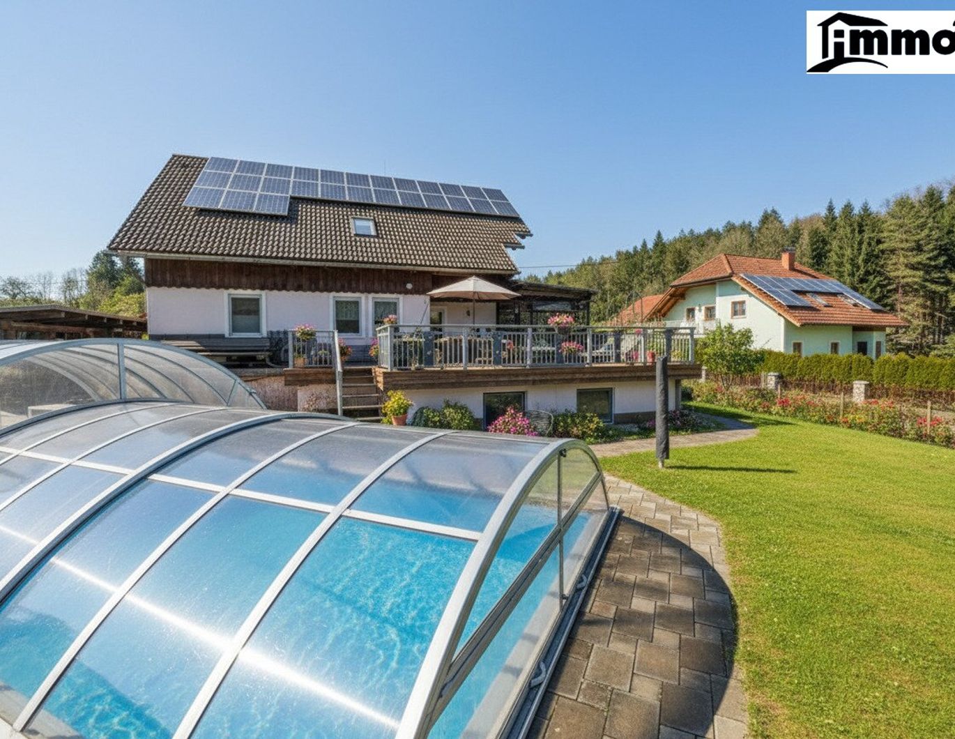 Exklusives Wohnen in Aich-Schiefling: Pool, Sauna & Atelier inklusive