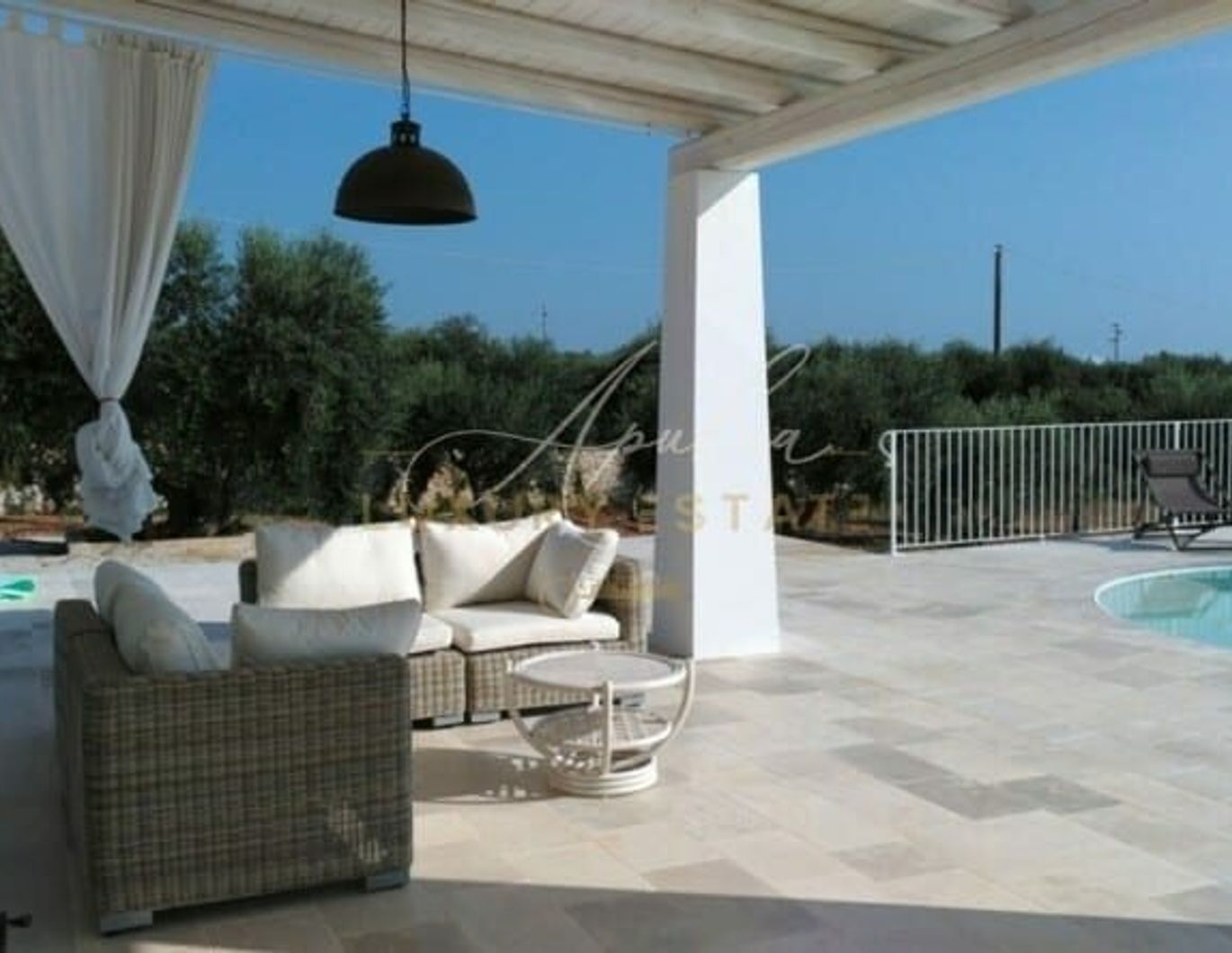 CHARAKTERISTISCHE VILLA MIT POOL IN SANTA MARIA DI LEUCA