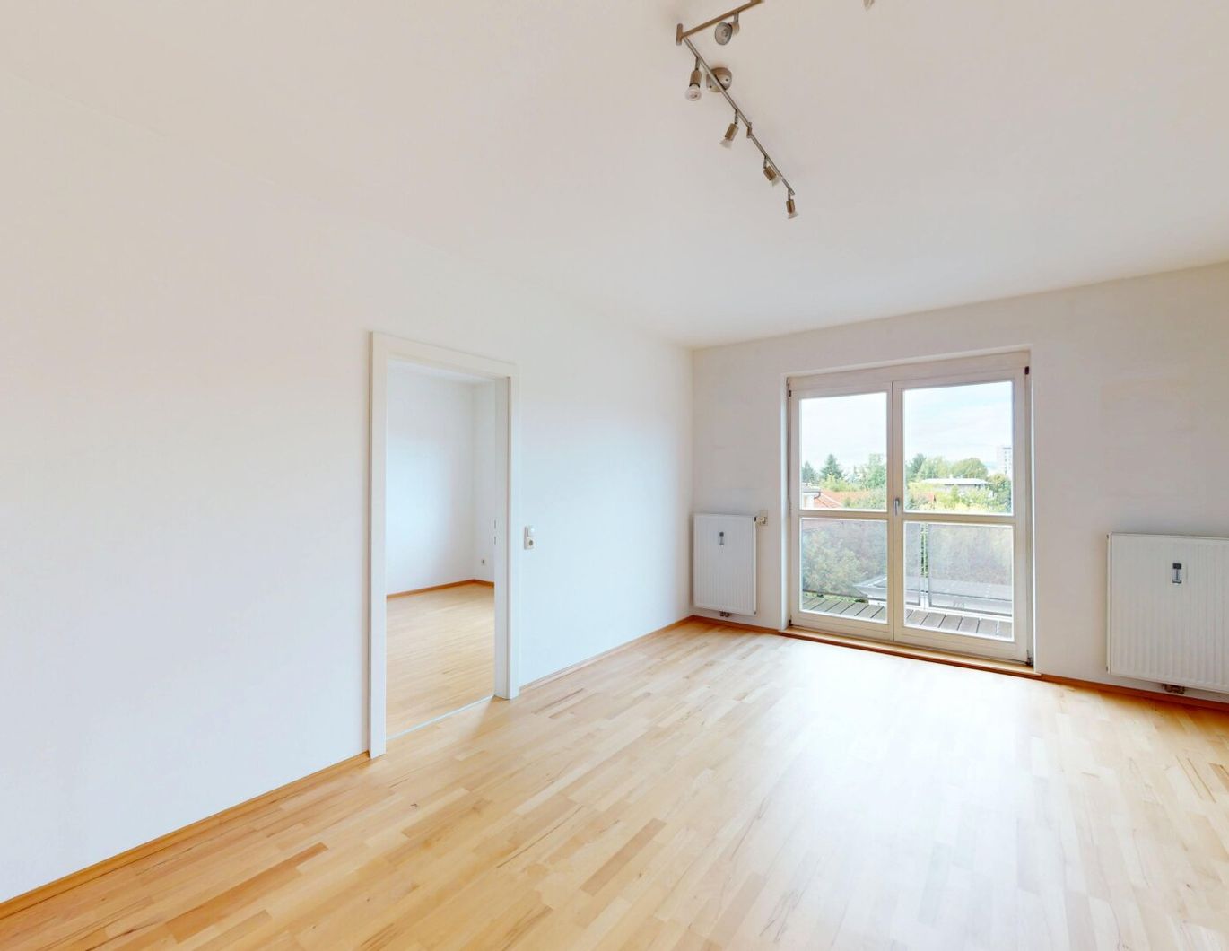 NEUWERTIGE 3-ZIMMER-WOHNUNG MIT 2 BALKONEN