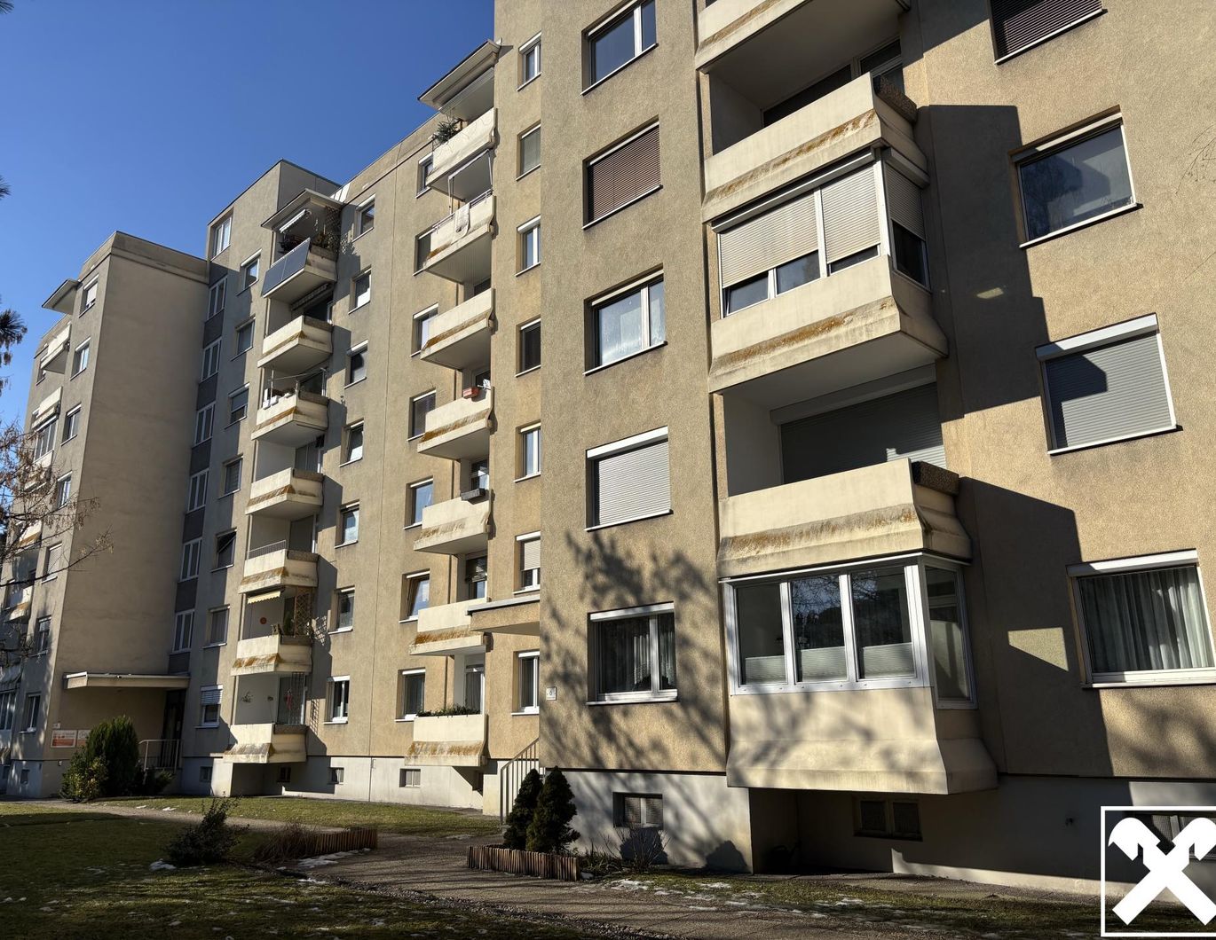 Sanierungsbedürftige Eigentumswohnung am Froschberg