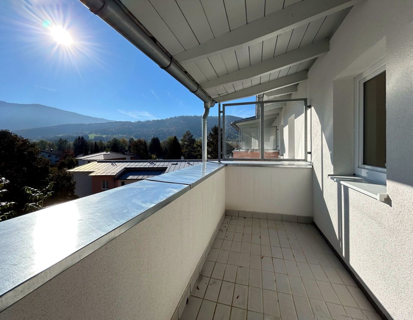 2 ZIMMER WOHNUNG IN KIRCHDORF MIT BALKON UND PARKPLATZ