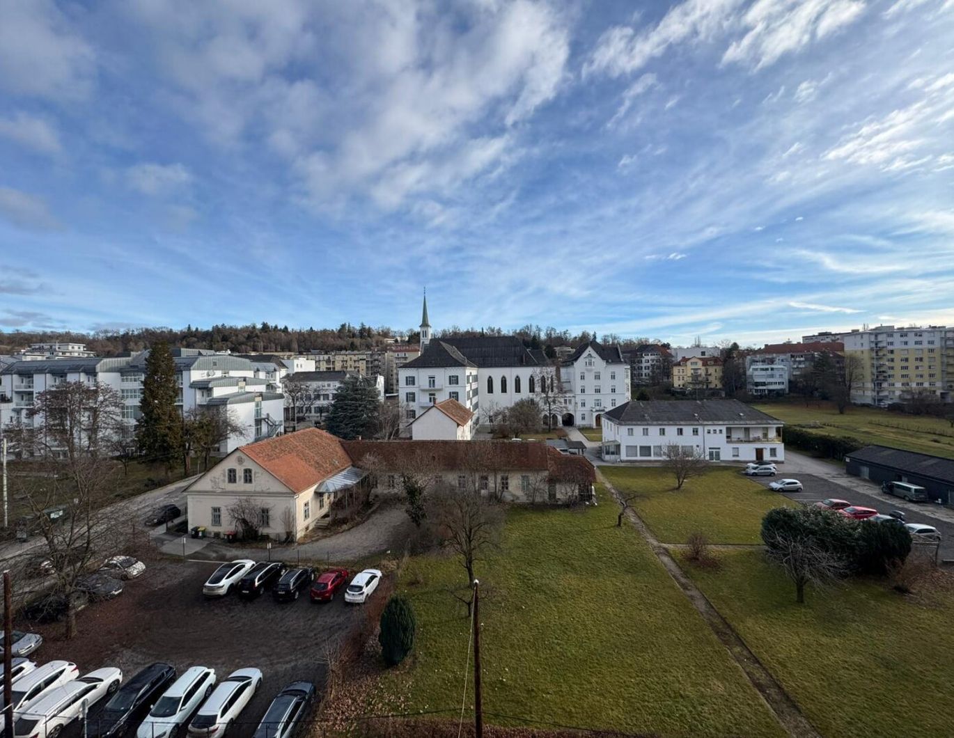 Erstbezug nach Sanierung - Exklusive 4-Zimmer-Wohnung in absoluter Traumlage