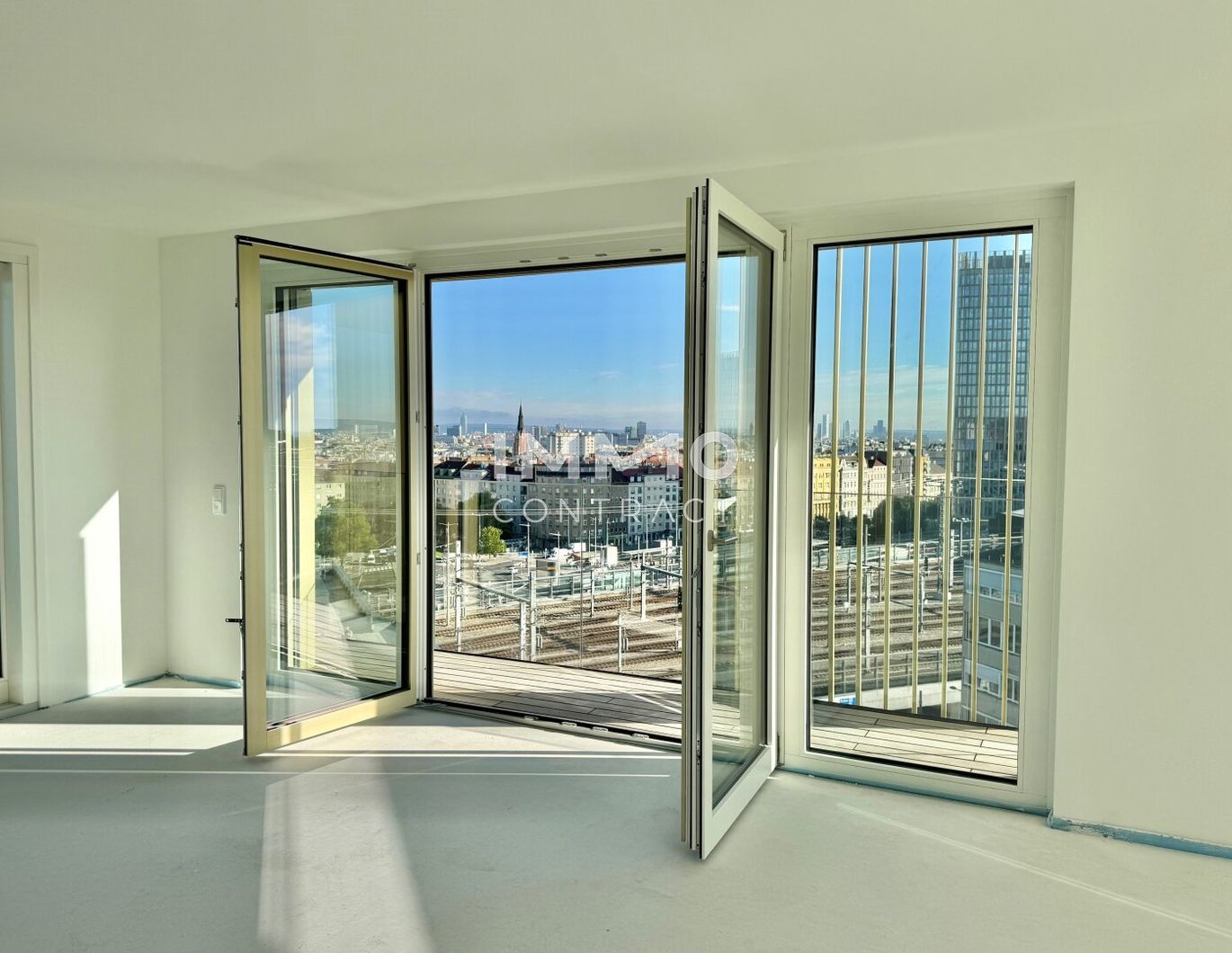 Ganz oben - Traumblick! Provisionsfrei - Hauptbahnhof - 3 Zimmer auf 2 Ebenen mit hochwertiger Ausstattung