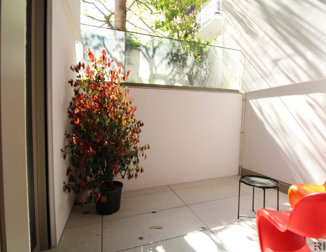 ATRIUM-Wohnung mit 2 Freiflächen in U-bahn nähe/Ober St. Veit mit LUXUS Ausstattung