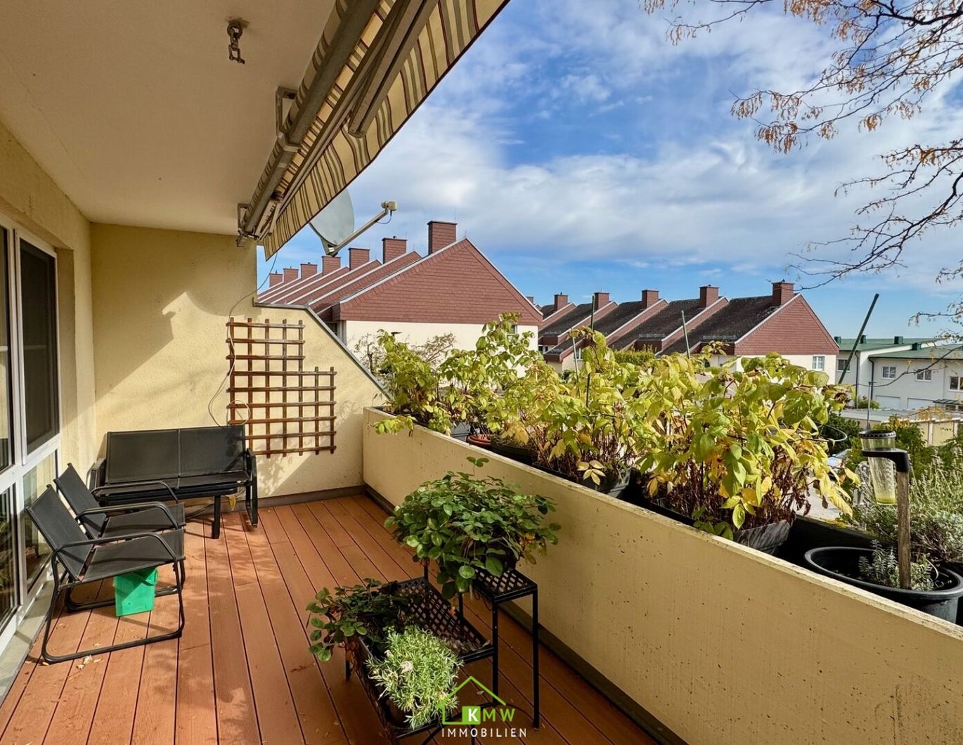 Top Lage - sehr helle und gepflegte 3 Zi. Wohnung mit Balkon in Ruhelage