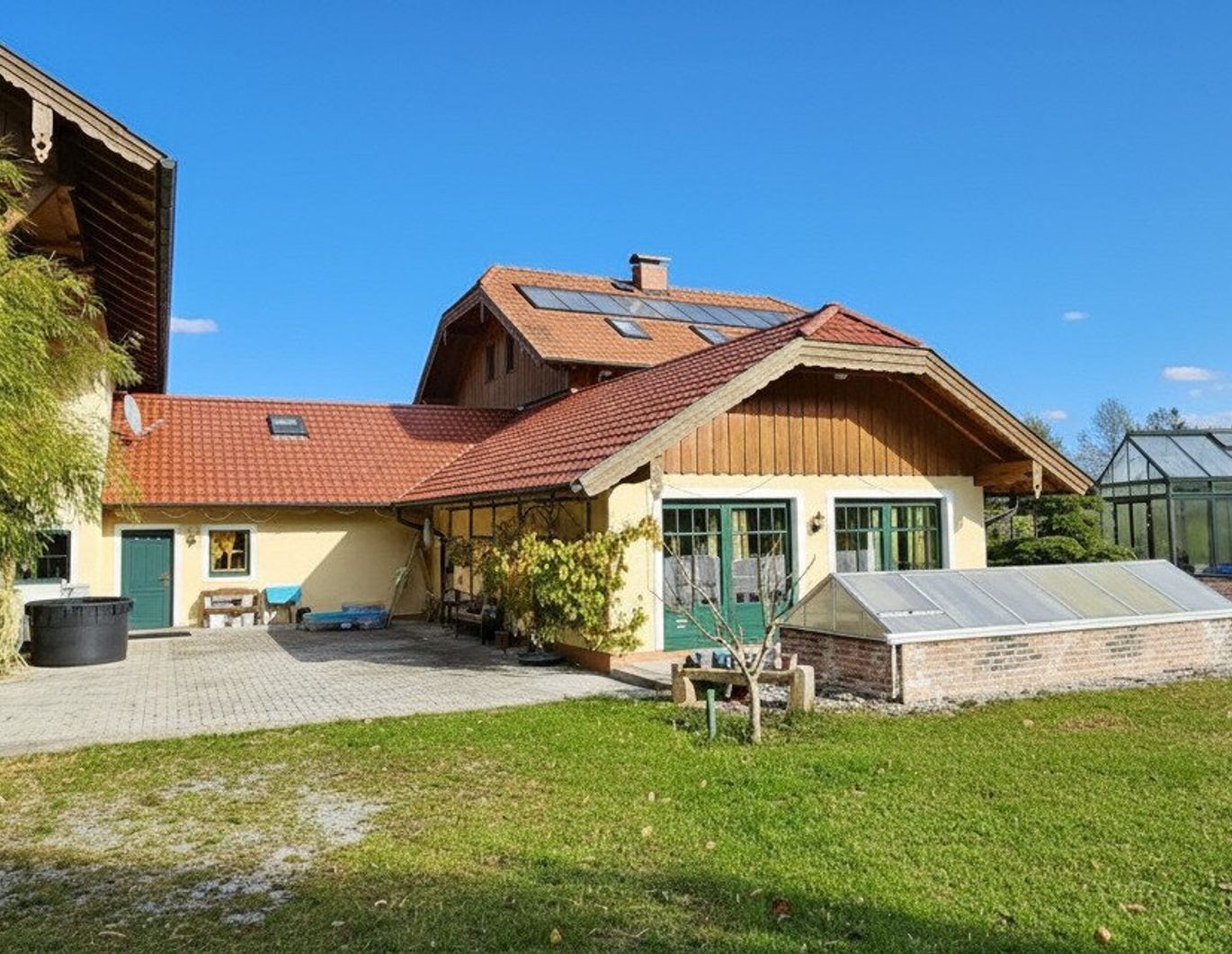 Exklusiver Gutshof mit Pferdegestüt in idyllischer Lage!