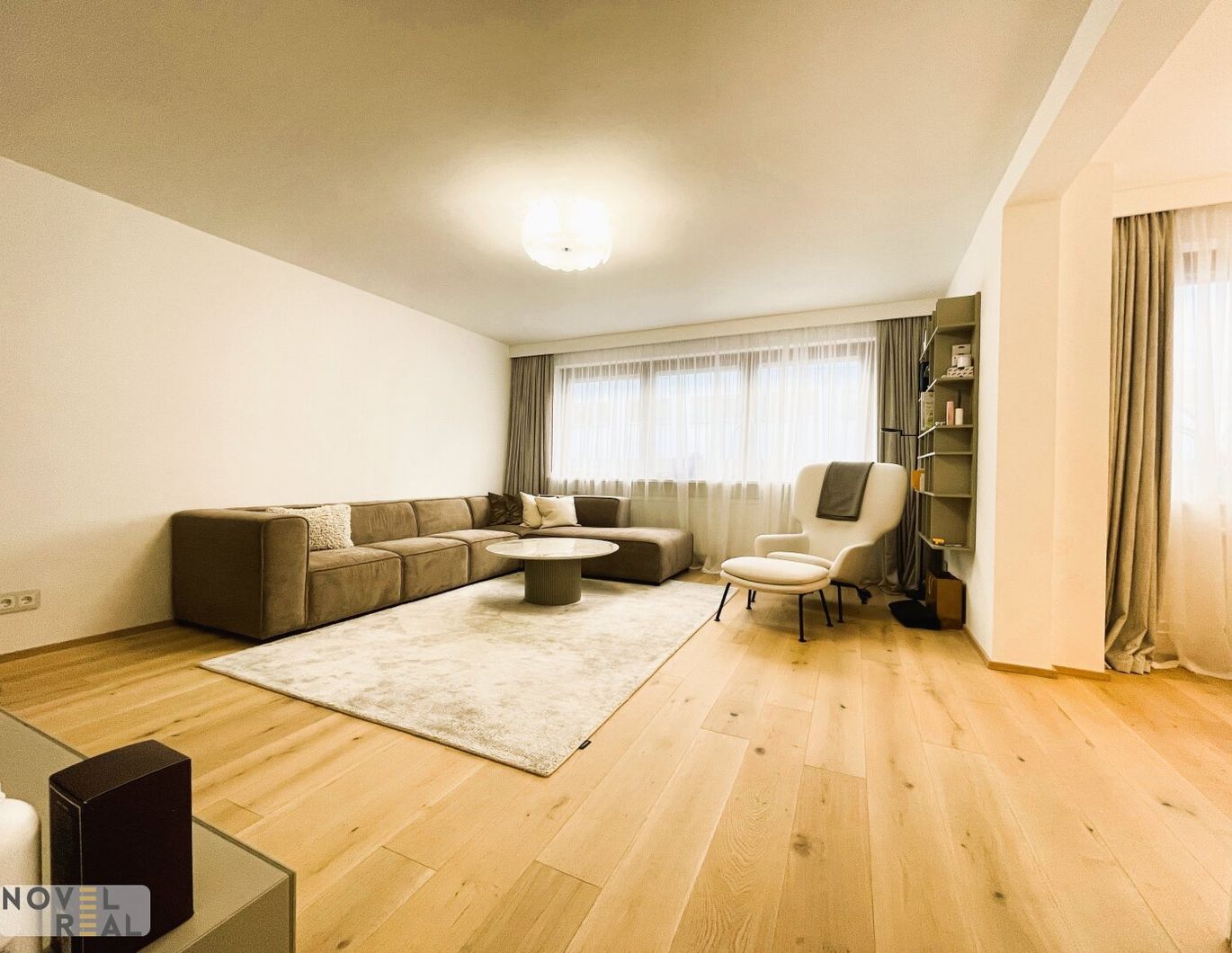 Exklusive Wohnung mit hochwertiger Ausstattung und Garage.