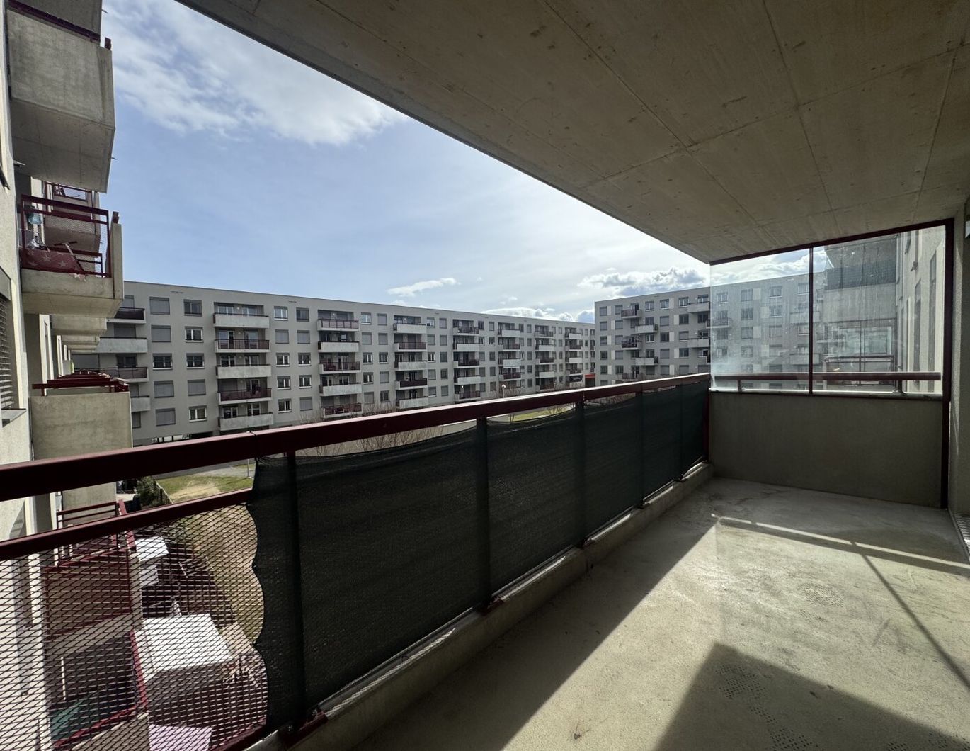 Sehr geräumige 3 Zimmer Genossenschaftswohnung mit Balkon