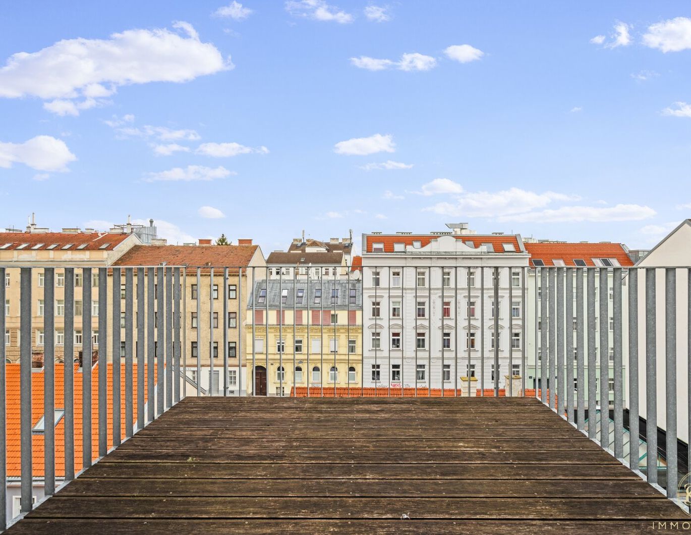 Leben über den Dächern Wiens: Stilvolle DG-Wohnung in Favoriten!