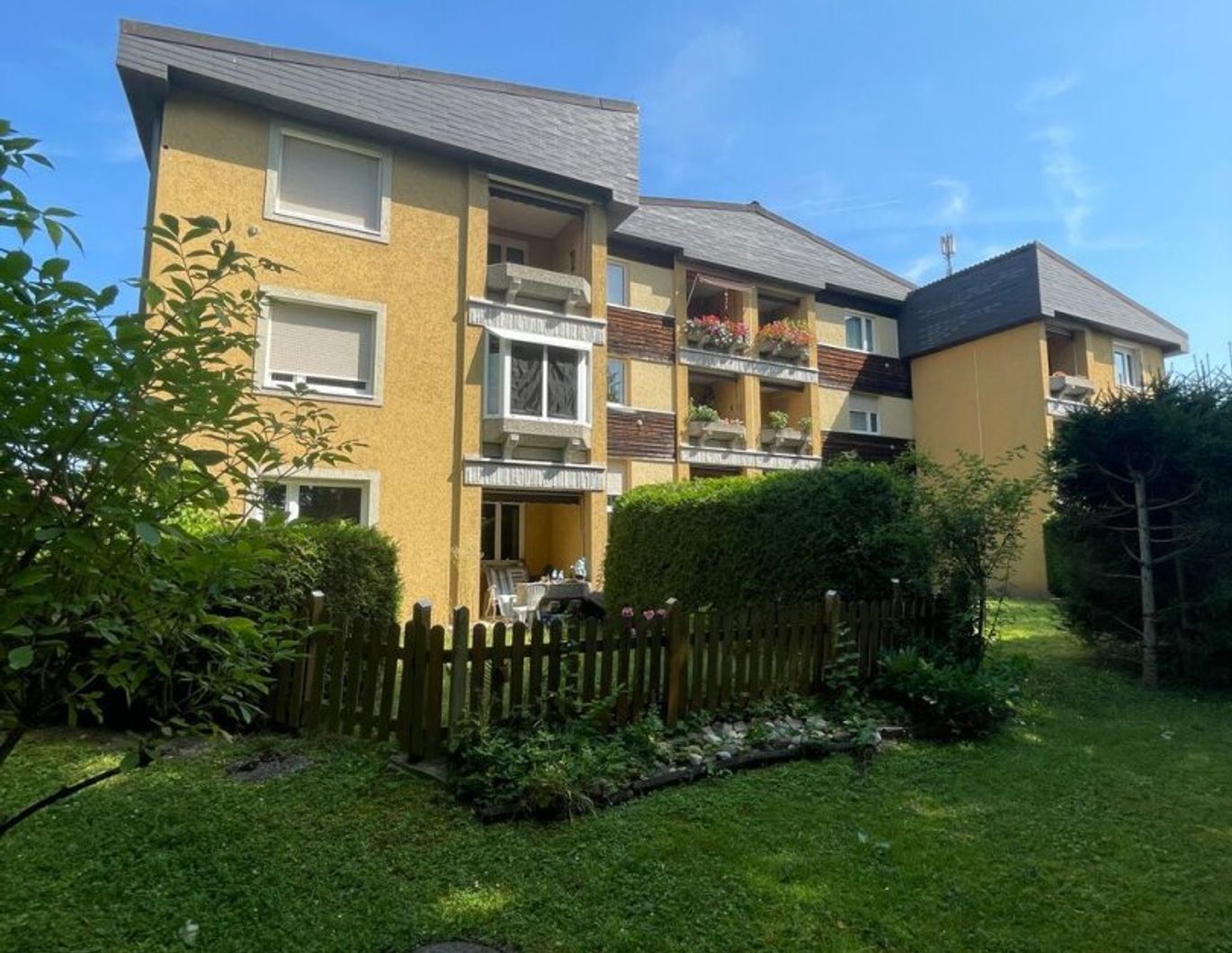 Wohnen mit Komfort - Sanierte 3-Zimmer-Wohnung mit Loggia, Keller und Garage in Schärding - 84 m²! Ab sofort beziehbar!