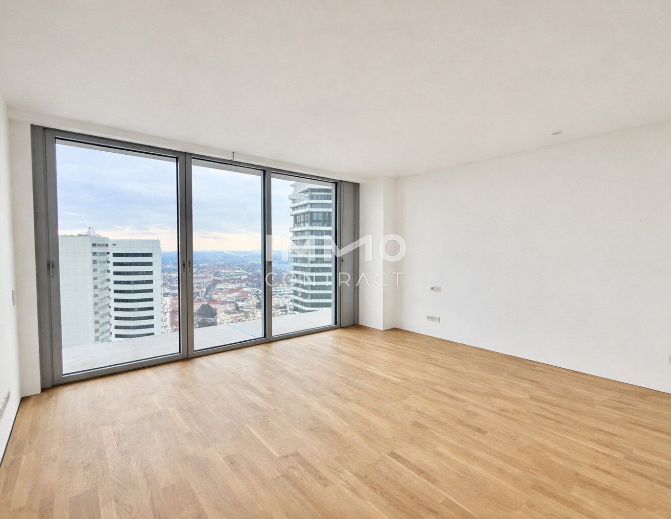 Studio-Highlight im DC Tower 2 - Wohnen über den Dächern Wiens