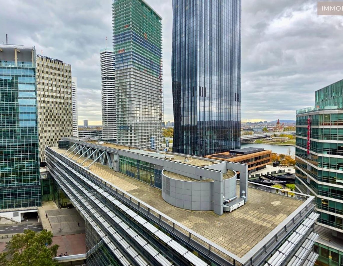 3 Zimmer! DC-FLATS: High-End-Apartment bei der UNO-City!! ERSTBEZUG!!