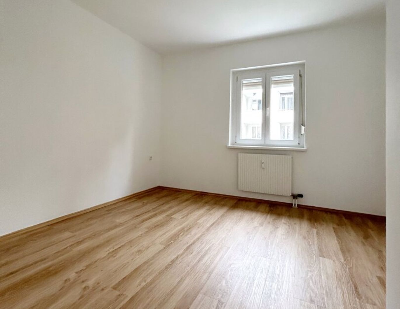 WOHNEN IN WARTBERG - 3 ZIMMER WOHNUNG MIT BALKON - HERBSTAKTION 1 MONAT MIETFREI