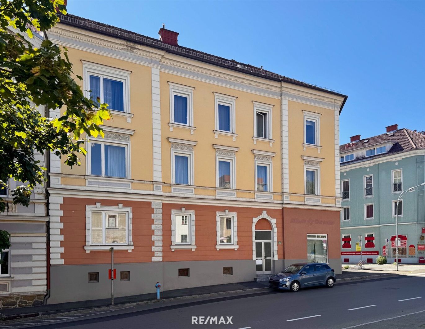 Zinshaus in Innenstadtlage mit 7 Einheiten und Grünfläche