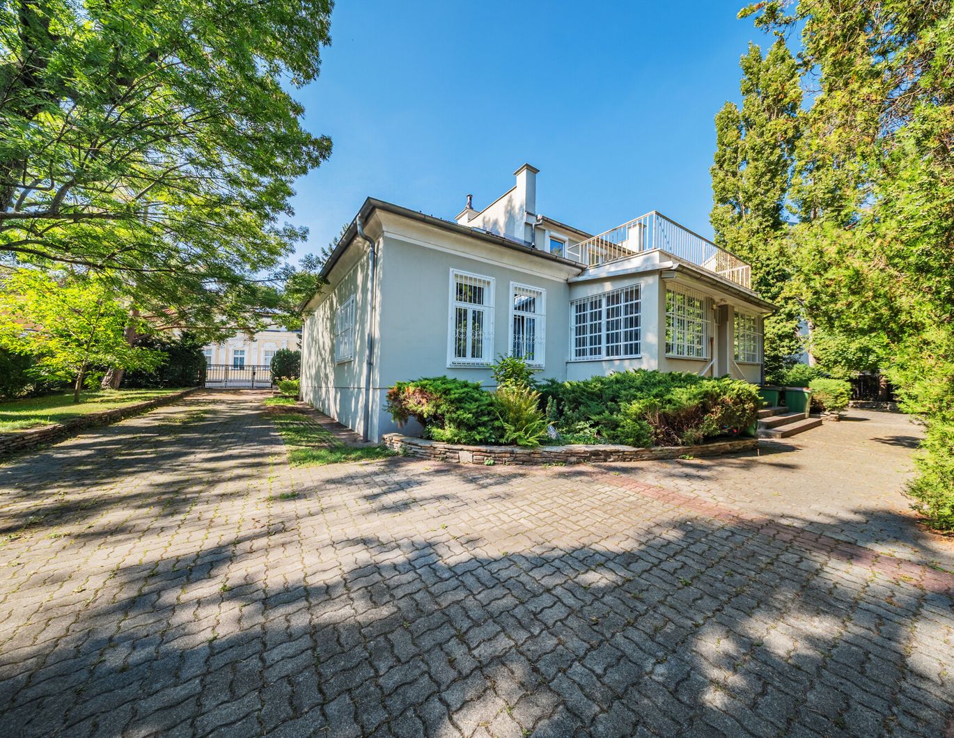 Einfamilienhaus in bester Maurer Lage