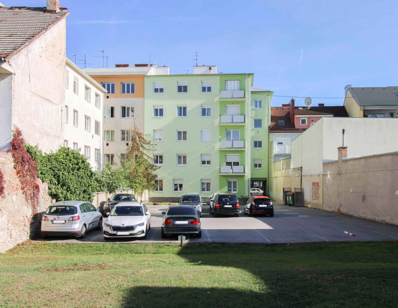 MFH mit 6 Einheiten und Top-Potenzial zur flexiblen Nutzung in Wiener Neustadt