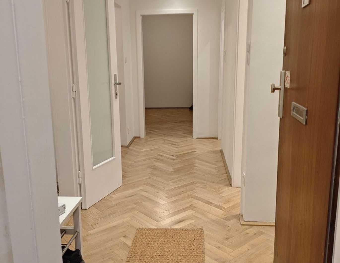 Ruhige 2 Zimmer Wohnung in Sackgasse nähe U4/U6 und Hannovermarkt/Wallensteinplatz