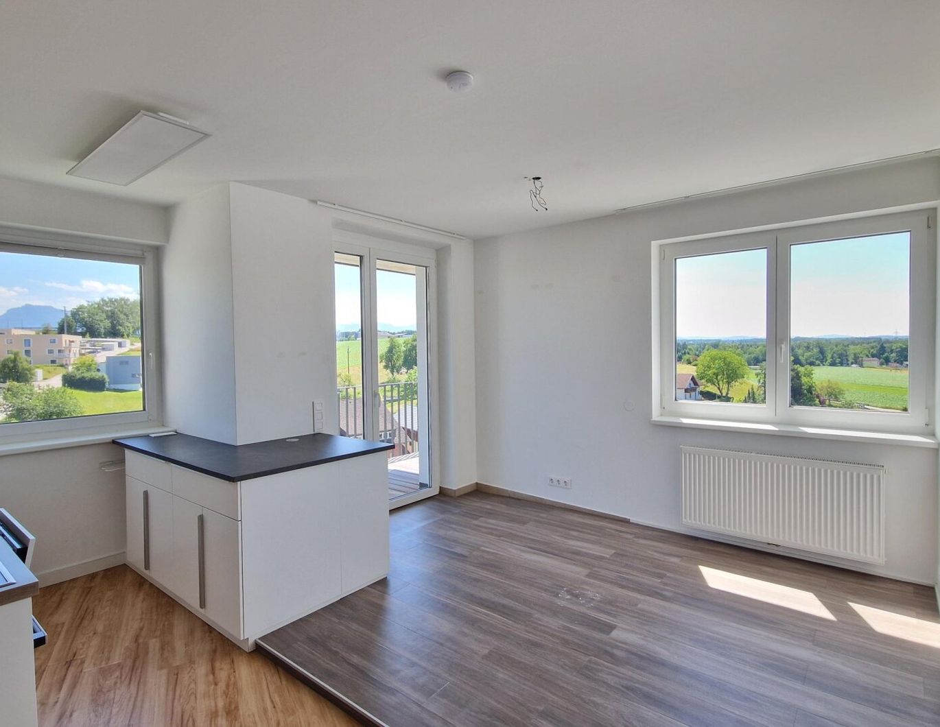 Nette 3 Zimmer Wohnung im Zentrum von Roitham zu mieten