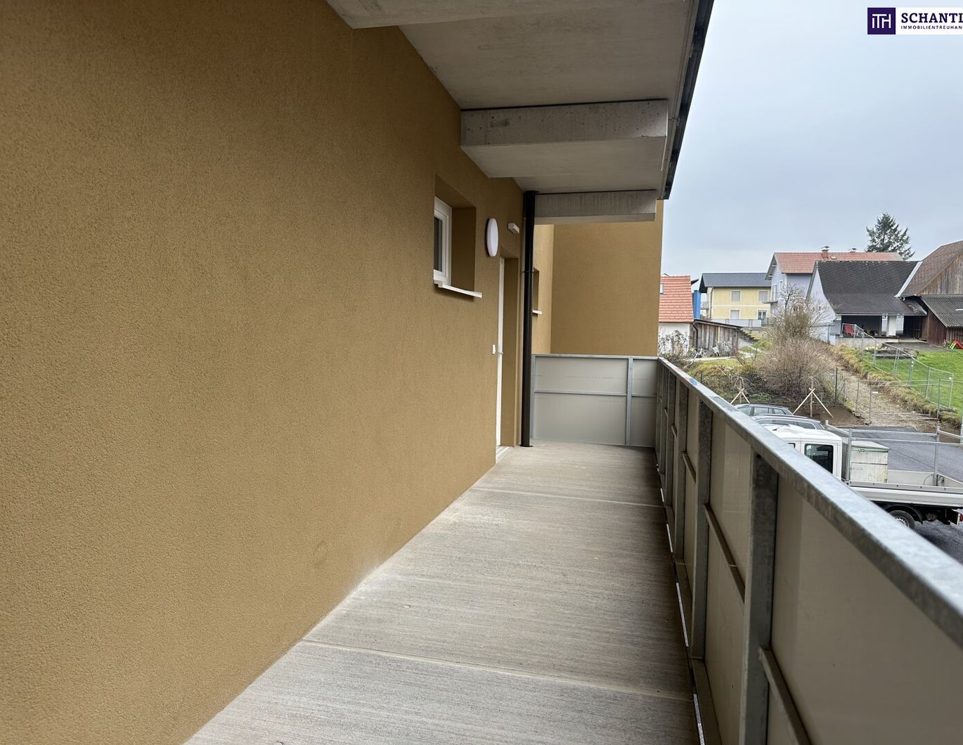 SPITZE! Traumhafte Erstbezugswohnung mit großem Balkon, hochwertiger Tischlerküche und Tiefgaragenplatz - Koffer auspacken und das Leben genießen!
