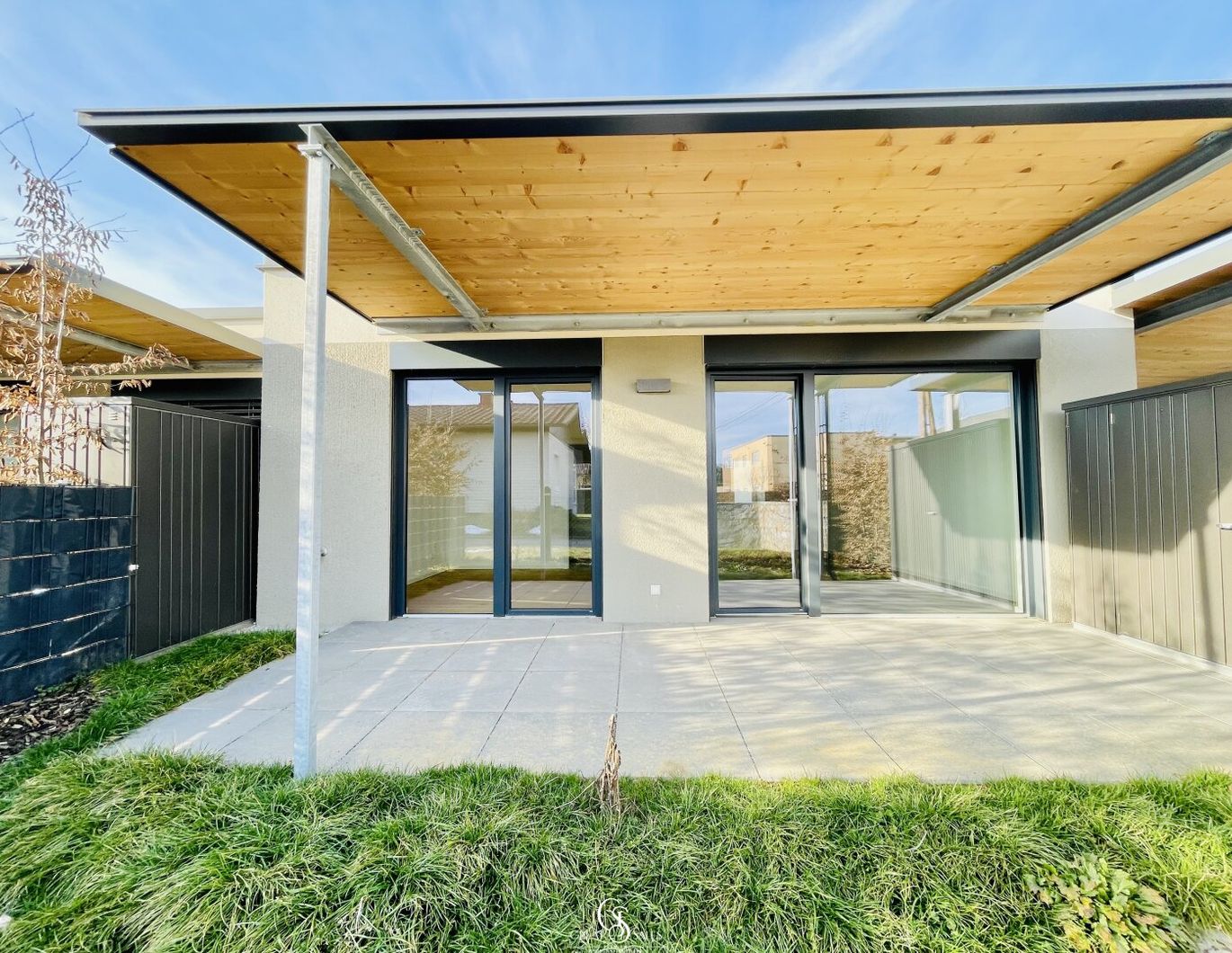 Wunderschöne Bungalow-Wohnung mit 3 Zimmer, Garten & Terrasse!