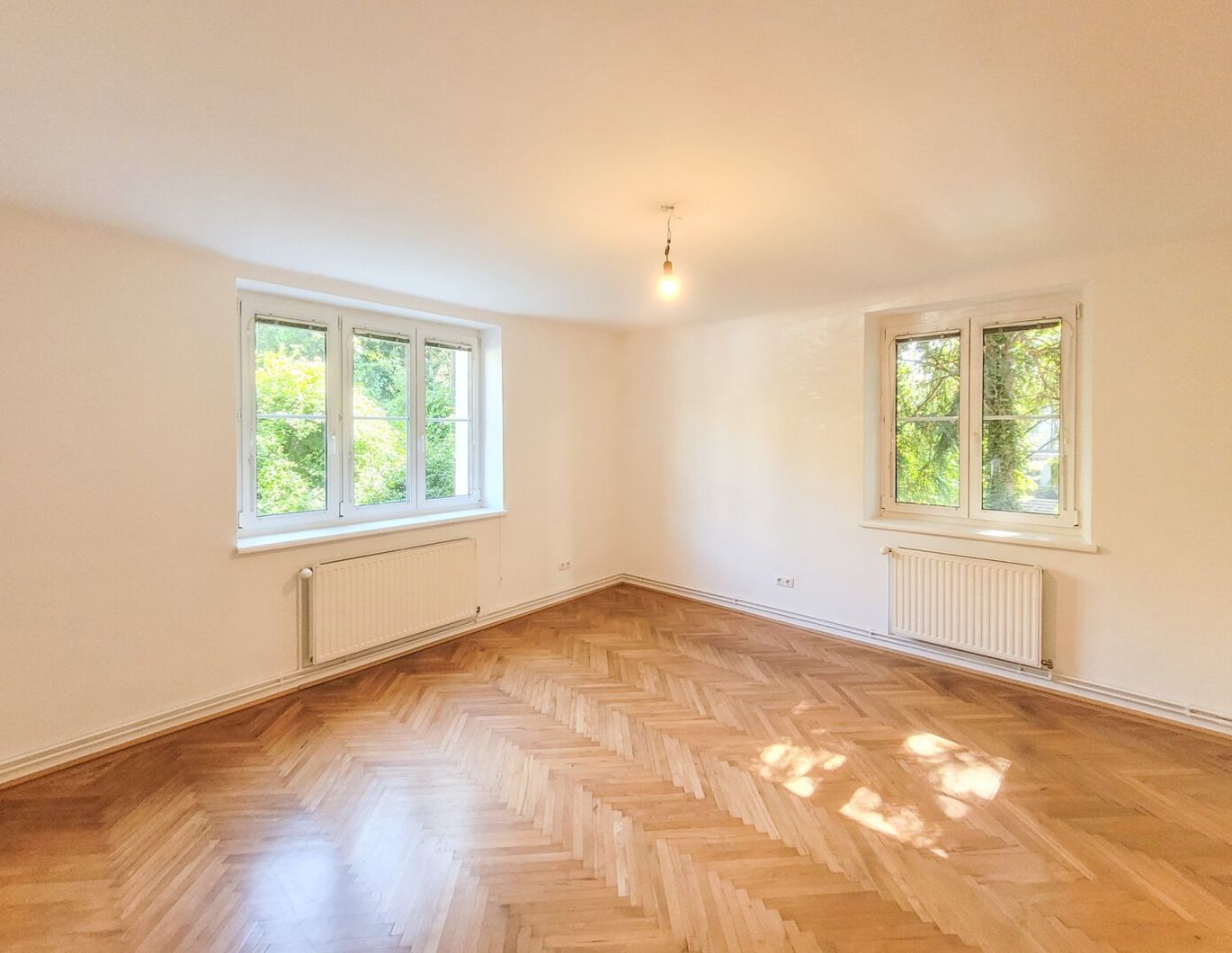 PROVISIONSFREI VOM EIGENTÜMER! SEHR SCHÖNE 3-ZIMMER WOHNUNG BEIM BAHNHOF HÜTTELDORF!