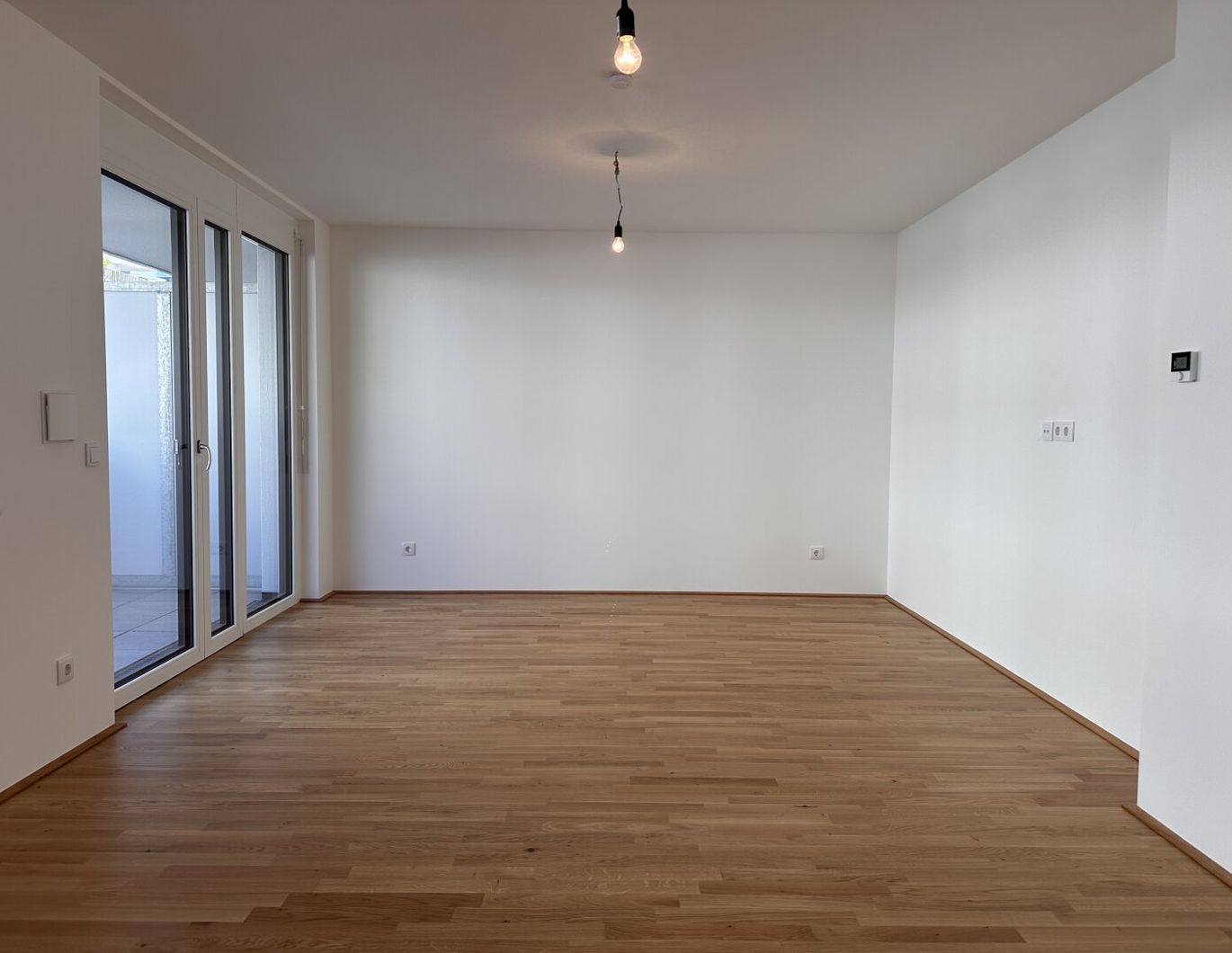 BALKON 2 ZIMMER PERFEKT FÜR SINGLES, PAARE ODER ANLAGEOBJEKT