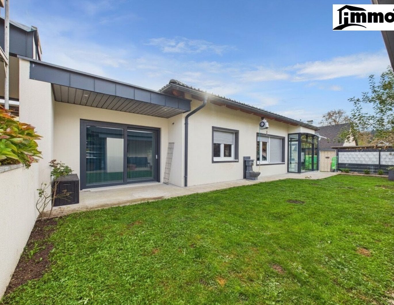 Gepflegter Bungalow in Grafenstein - mit Einliegerwohnung & sonnigem Wintergarten