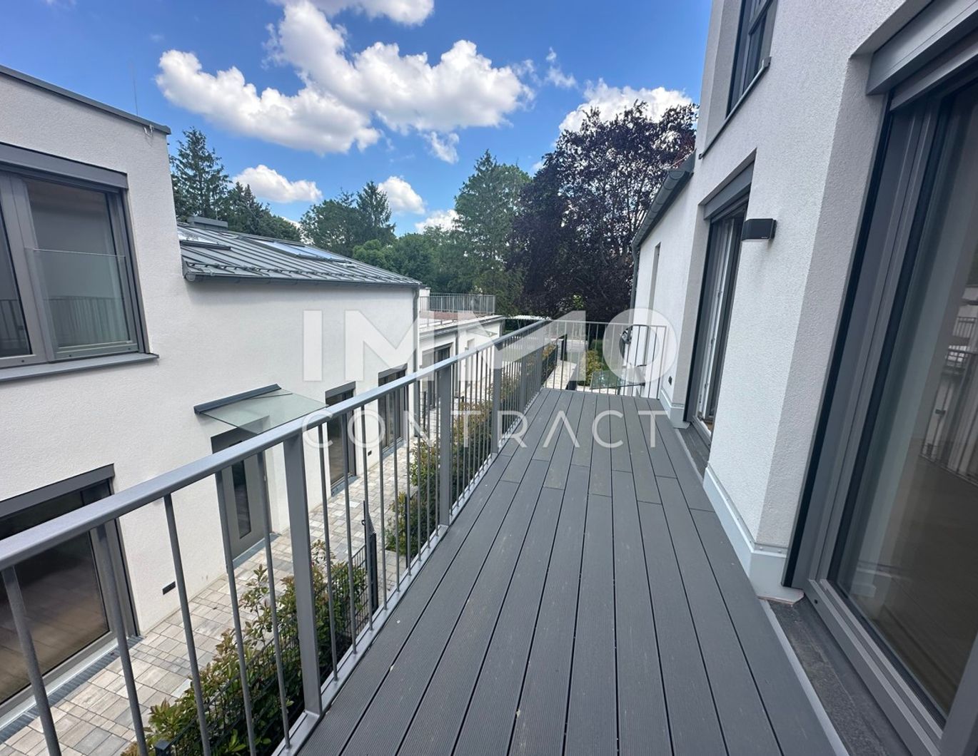 EINE BESONDERE 4 Zimmer Maisonette Balkonwohnung in 1130 Wien!