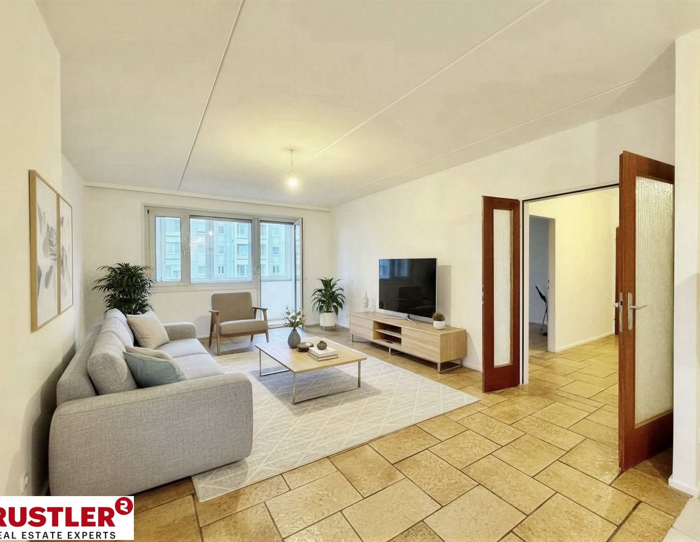 Großzügige 2-Zimmer-Wohnung mit Loggia und Lift in gefragter Lage