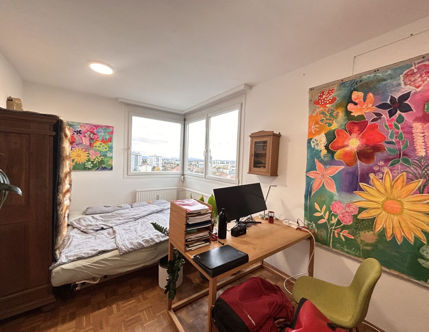 Gegenüber TU-INFFELD: Viel Platz, toller Blick, zentral, sonnig & überdachter Autoabstellplatz!