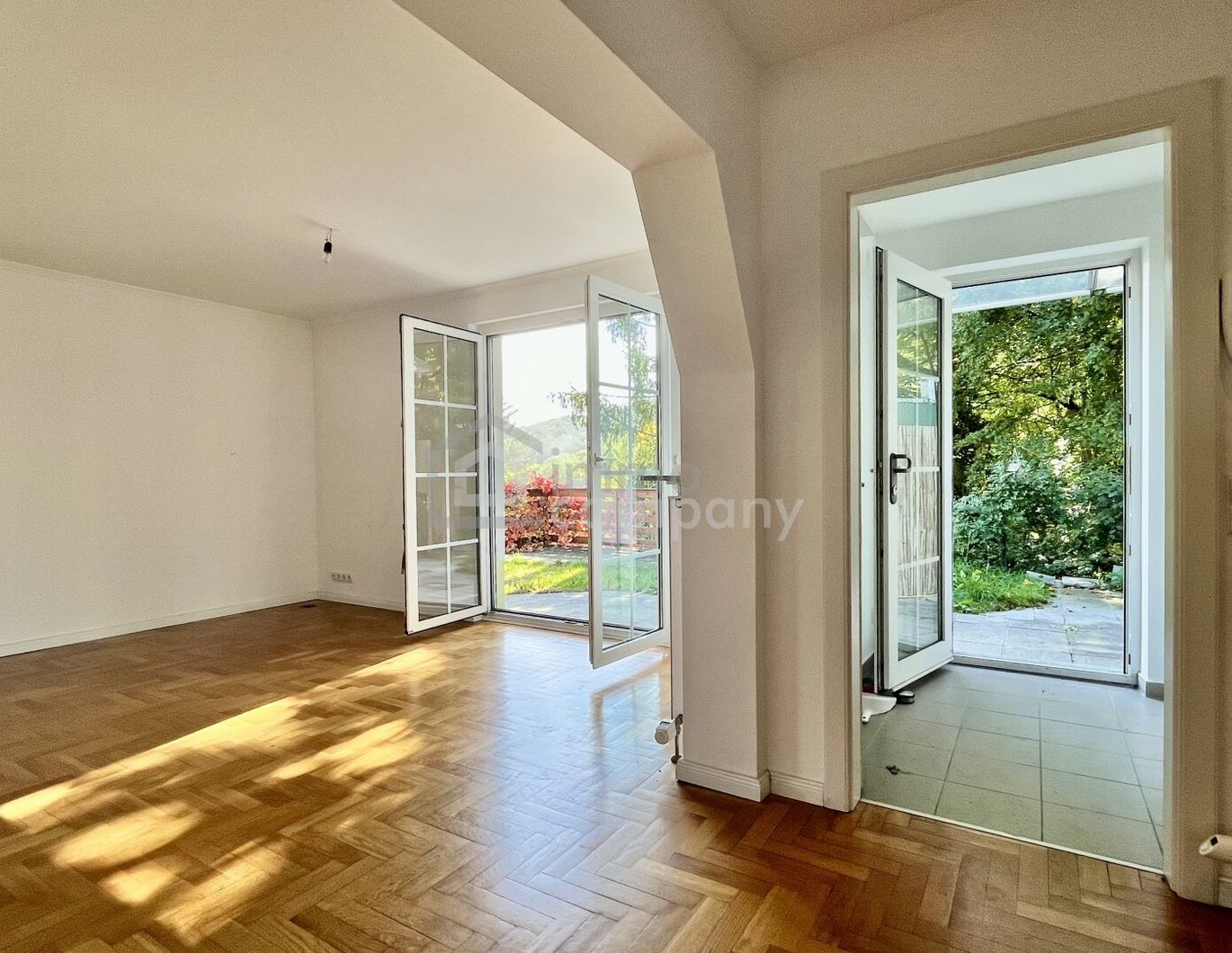 Fuchs und Hase - wunderschöne Doppelhaushälfte in märchenhafter Lage !