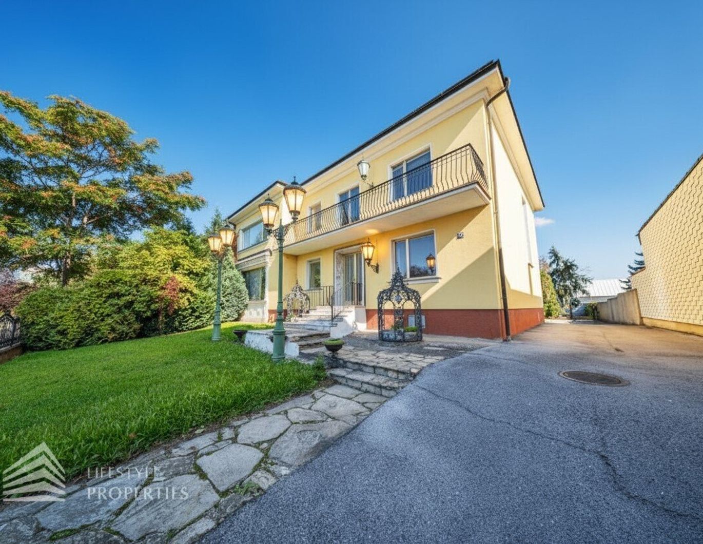 Exklusives Einfamilienhaus in Toplage