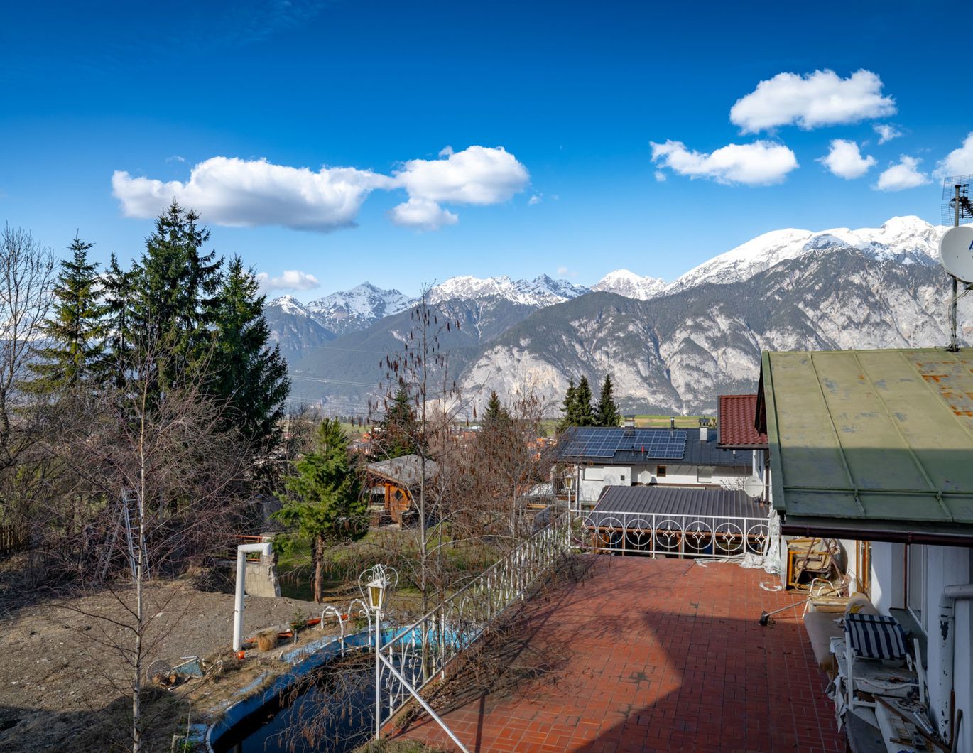 Sanierungsbedürftige Gartenwohnung am Waldrand in Axams zu verkaufen!